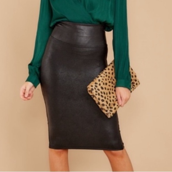 Spanx faux leather black pencil skirt - Picture 4 of 6